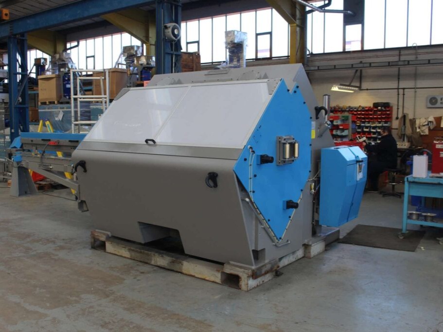 European-Alpha-Shear-5-Inch-Version-2-1024x683